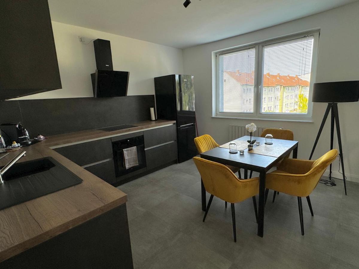 Moderne 2-Zimmer Wohnung Im Zentrum Von Wolfsburg Bagian luar foto