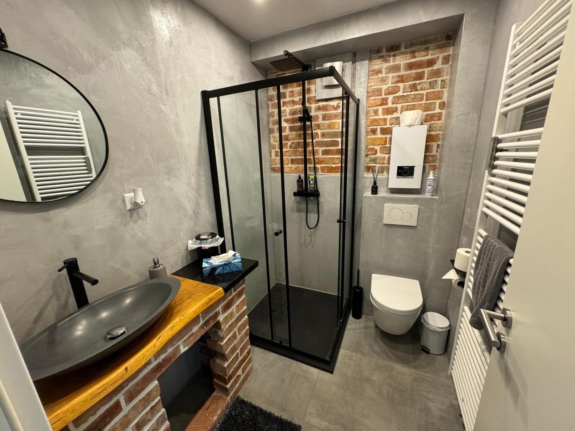 Moderne 2-Zimmer Wohnung Im Zentrum Von Wolfsburg Bagian luar foto